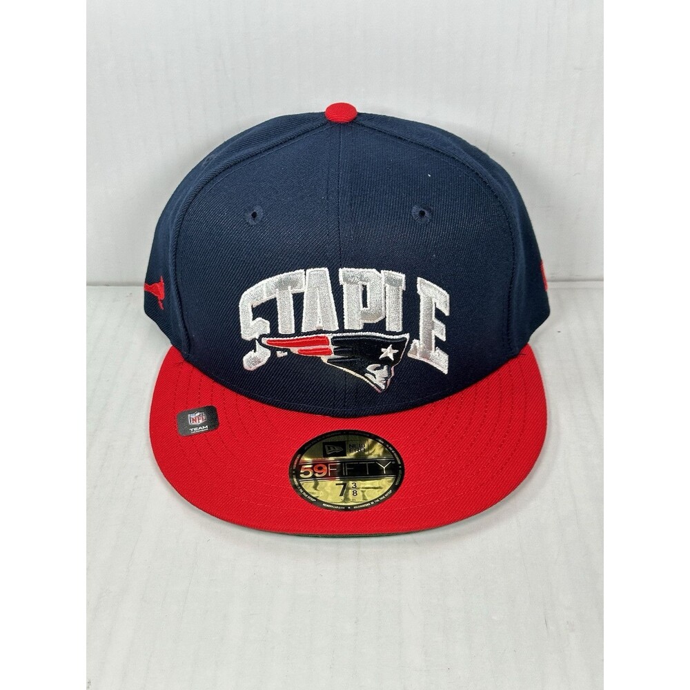 Size 7 3/8 New England Patriots New Era NFL Staple Logo 59FIFTY Fitted Hat Cap
